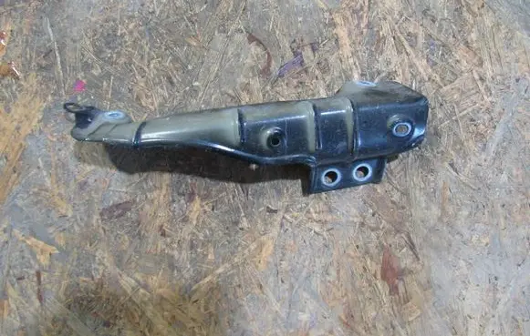 Seat Ibiza V (KJ) Fender mounting bracket 6F0821327D