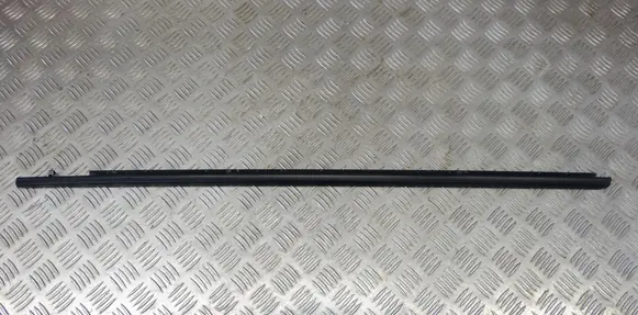 Toyota Prius (XW50) Front door trim (molding) 7572047040