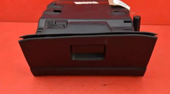 Ford Mondeo MK IV Glove box 7S71-A06010