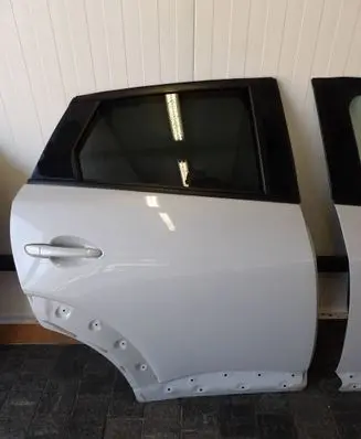 Mazda CX-3 Rear door