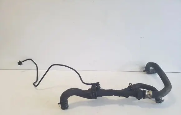 Renault Trafic III (X82) Engine coolant pipe/hose