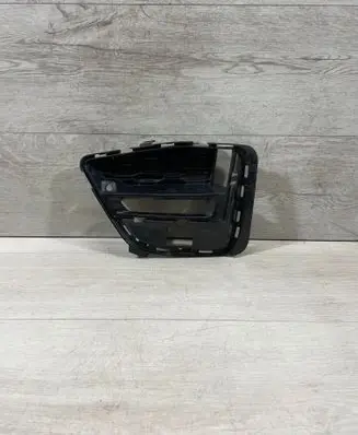 Front bumper lower grill