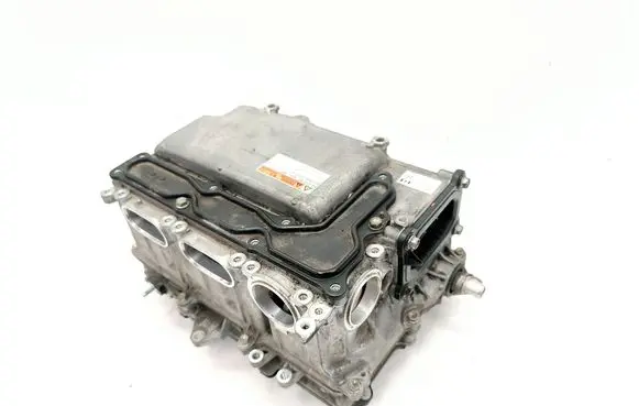 Toyota Prius+ (ZVW40) Voltage converter inverter G920047162