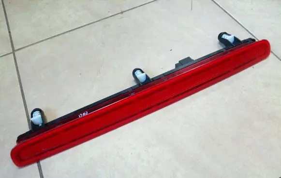 Volkswagen Transporter - Caravelle T5 Third/center stoplight 7E0945097G NE69565