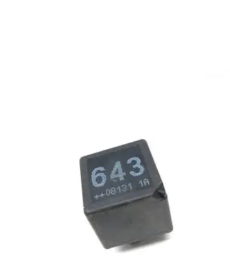 Audi A6 S6 C6 4F Other relay 8K0951253 V23136B6X72