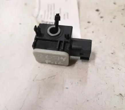 Hyundai Santa Fe Airbag deployment crash/impact sensor 959202B000 SA320080000