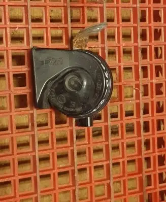 Volvo V40 Horn signal 0055306