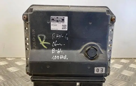 Toyota RAV 4 (XA30) Engine control unit/module 8966142C11 1758009460