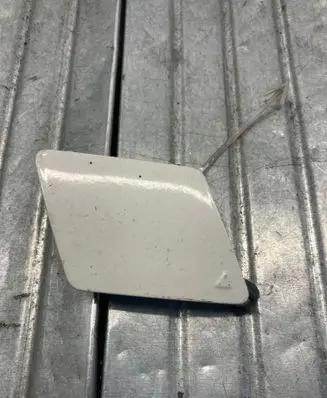 BMW 5 F10 F11 Front tow hook cap/cover 7200717 11460915