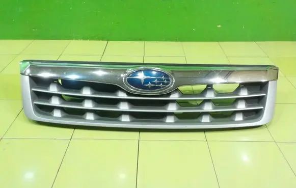Subaru Forester SH Front bumper upper radiator grill XP18