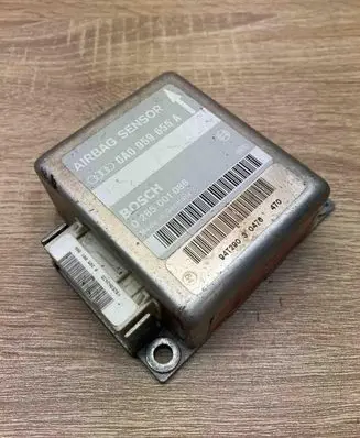 Audi A4 S4 B5 8D Airbag control unit/module 8A0959655A 0285001086