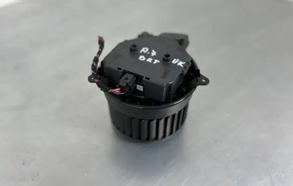Audi A7 S7 4G Heater fan/blower 4H2820021B