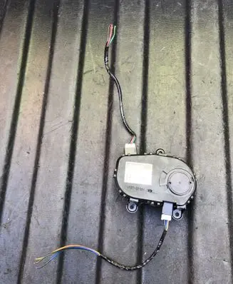 Infiniti FX Headlight level adjustment motor A1G7310000 8651000750 04M08