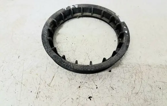 Volvo V70 In tank fuel pump screw locking ring/nut 