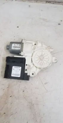 Volkswagen Golf V Front door window regulator motor 1K0959793J