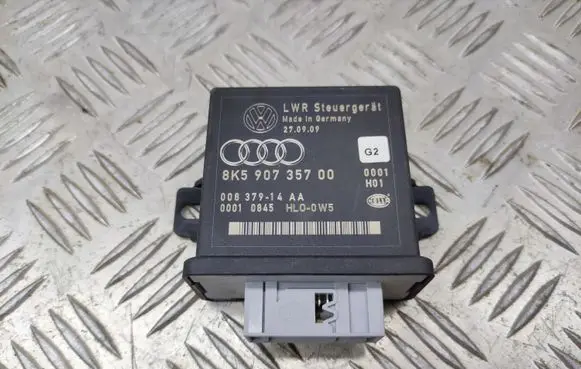 Audi A4 S4 B8 8K Light module LCM 8K590735700