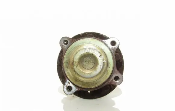 Opel Zafira C Rear wheel hub