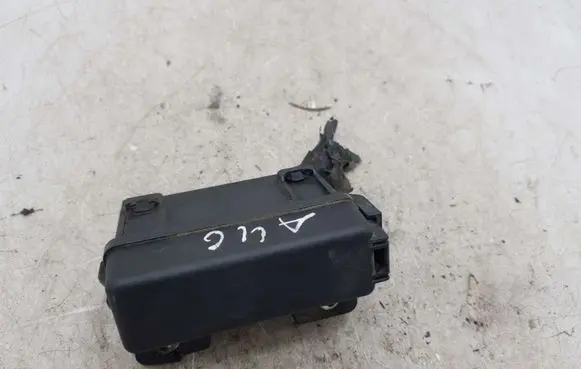 Toyota Corolla Verso E121 Fuse module NOCODE