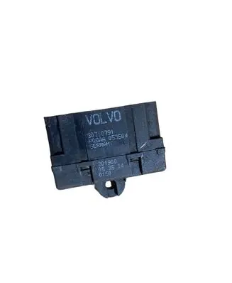Volvo V70 Seat heating relay 30710791