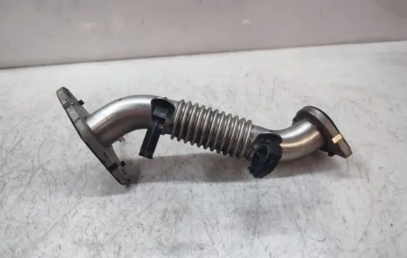 Land Rover Discovery Sport EGR valve line/pipe/hose G4D39F468KA