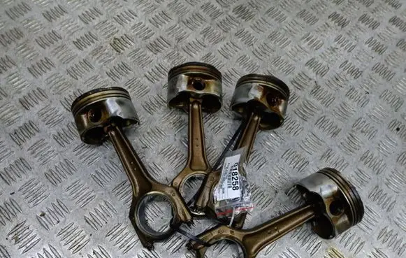 BMW X3 E83 Piston 