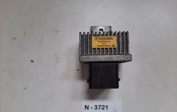 Nissan Qashqai Glow plug pre-heat relay 8200859243
