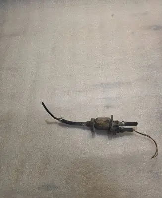 Audi A8 S8 D2 4D Webasto auxiliary heater fuel pump 