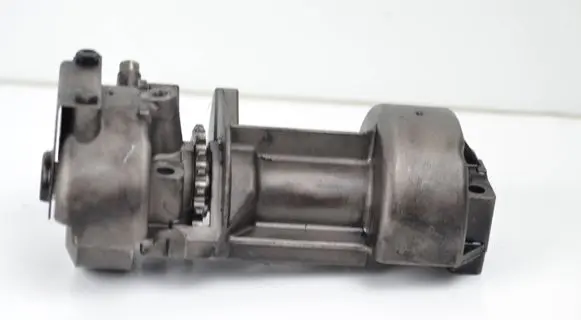 Audi A6 Allroad C5 Oil pump 059103337B