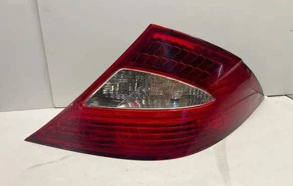 Mercedes-Benz CLS C219 Rear/tail lights A2198200264 427182R 427002