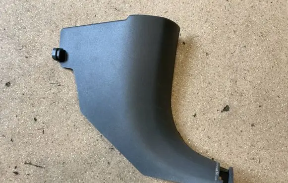 KIA EV9 Front sill trim cover 85826DO000