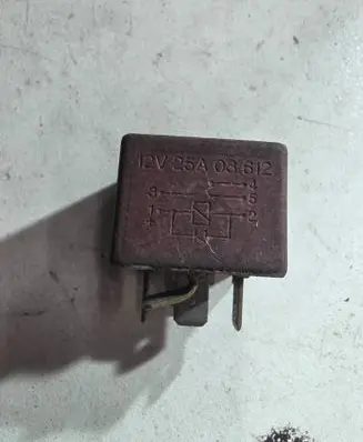 Renault Laguna I Other relay 12V25A03612