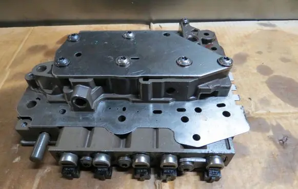Ford Focus Transmission gearbox valve body 600183