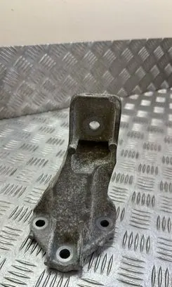 Land Rover Range Rover L405 Engine mounting bracket