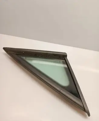 Seat Altea XL Front door vent window glass four-door 43R001057