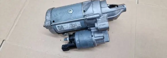 Peugeot 208 II Starter motor 9832577880