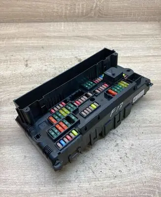 BMW 6 F12 F13 Fuse module 9252815 1670487