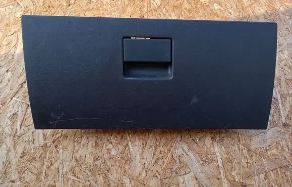Dodge Journey Glove box