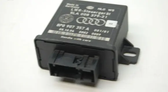 Audi A6 S6 C6 4F Light module LCM 8P0907357A
