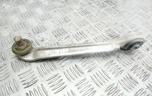 Volkswagen PASSAT B5.5 Front lower control arm/wishbone 