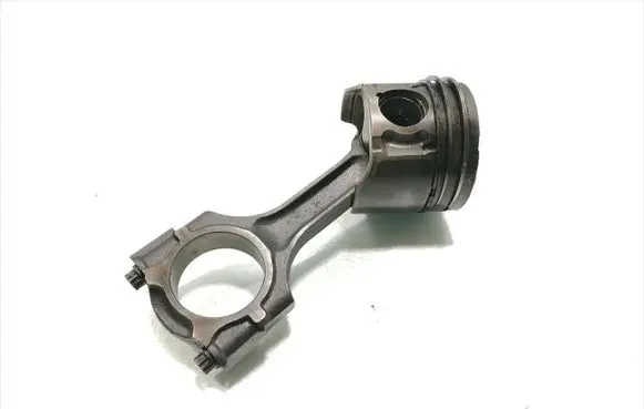 SsangYong Rexton Piston with connecting rod 