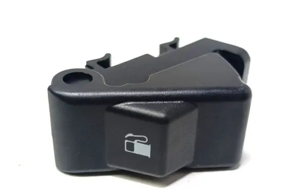 Mazda CX-3 Fuel tank opening switch 