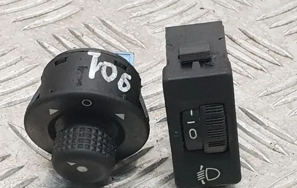 Citroen C3 Headlight level height control switch 96384422XT 185526