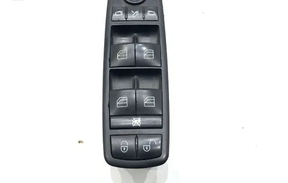 Mercedes-Benz B W245 Electric window control switch A1698206710