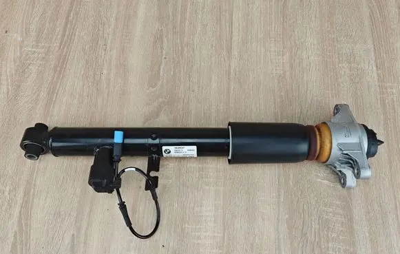 BMW 4 G22 G23 G24 G26 Rear shock absorber/damper 6889315