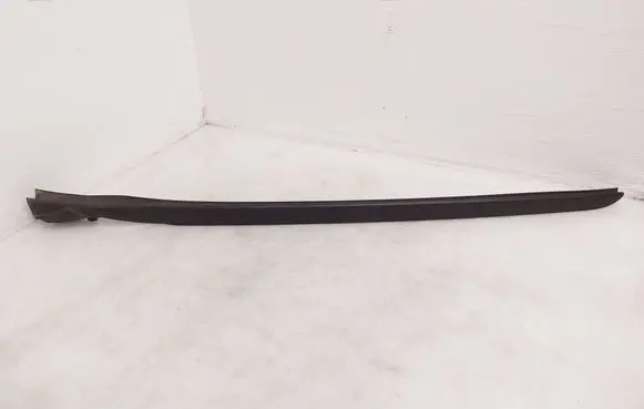 BMW 2 F44 Windshield trim 7475979