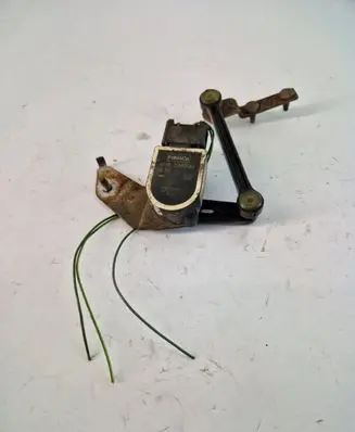 Volvo S80 Front height sensor lever 8g9n5a955ba