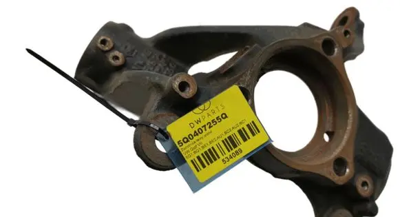 Volkswagen Golf VIII Front wheel hub spindle knuckle 5Q0407255Q
