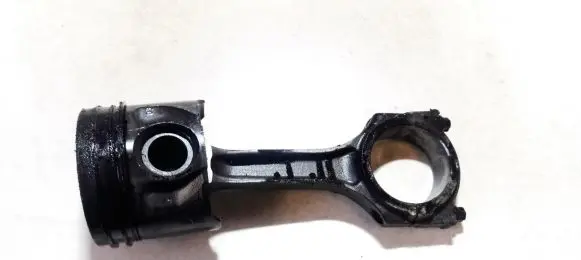 Piston with connecting rod