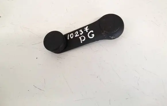 KIA Ceed Front door window winding handle 8263022001 82630-22001