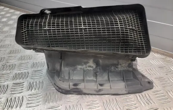 Audi A8 S8 D4 4H Air intake duct part 4H1819904A
